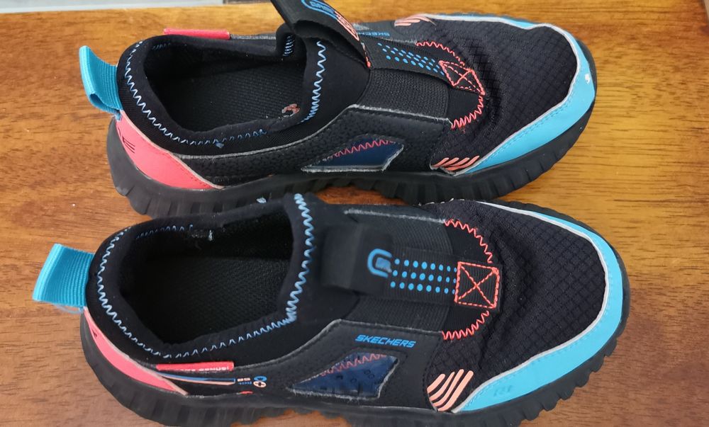 Детски маратонки, ботуши и сандали.