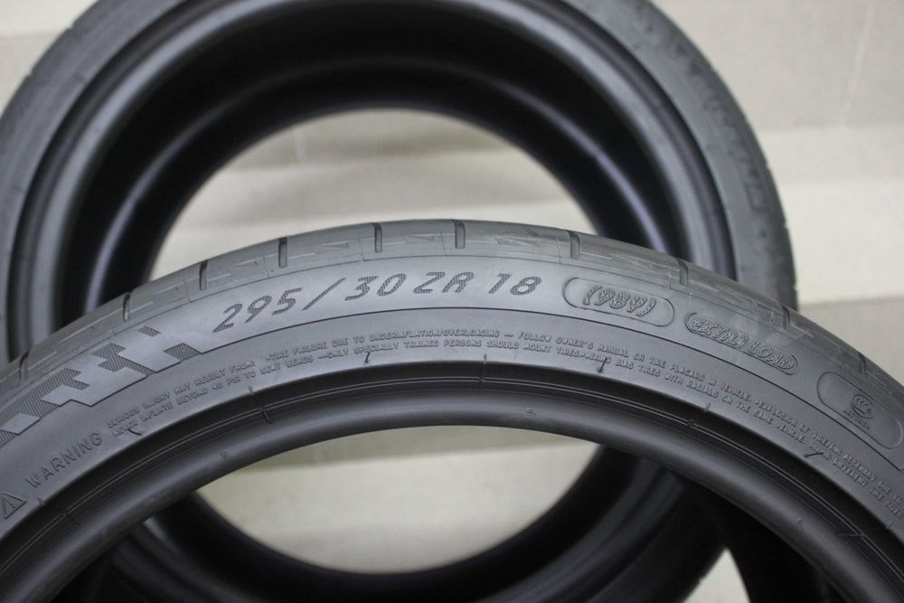 295/30-18 Michelin