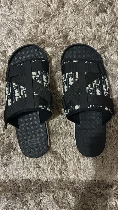 Dior alpha slides