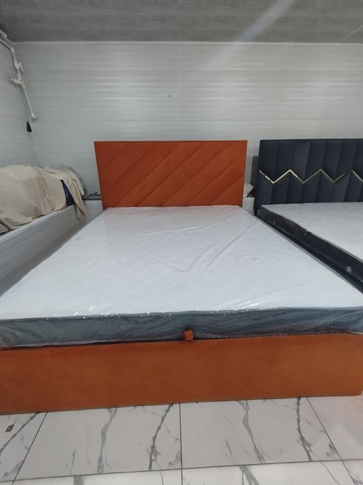 spalniy spalni kravat karavot  nalichida sotiladi