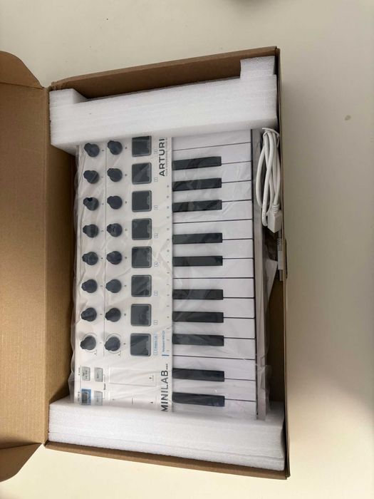 Controller MIDI - Arturia MiniLab Mk2