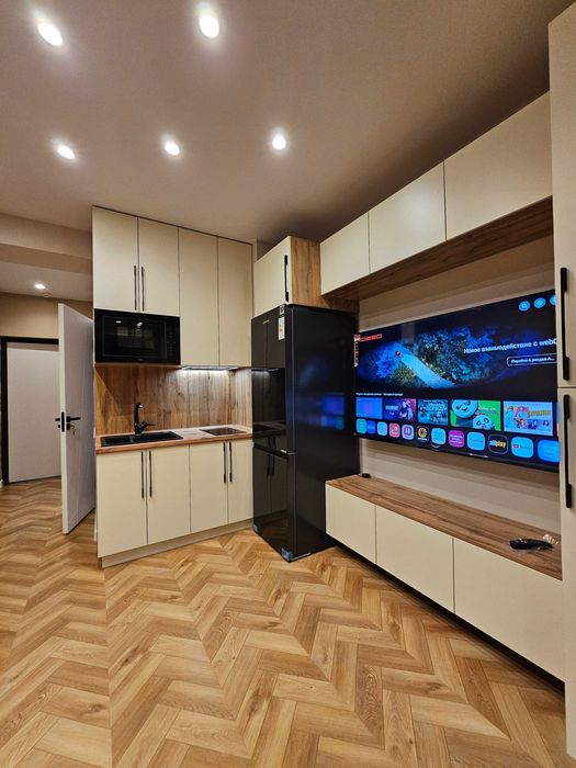 ЖК "Black Tower". 1/8/17. 8-й род дом.