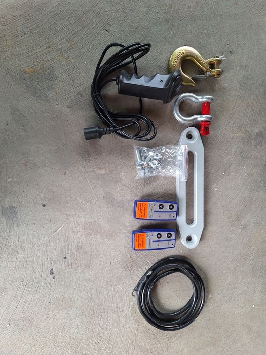 Лебедка 12V, 13500 LBS,