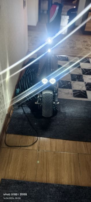 Электросамокат Genezis