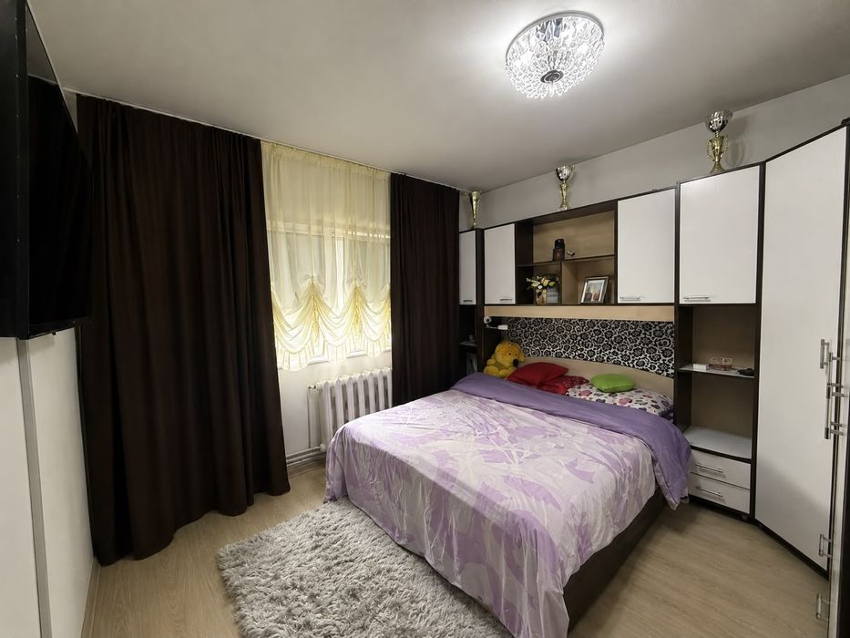 Apartament de vanzare.