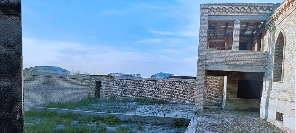 Участка тез ва арзон сотилади. 7 соток