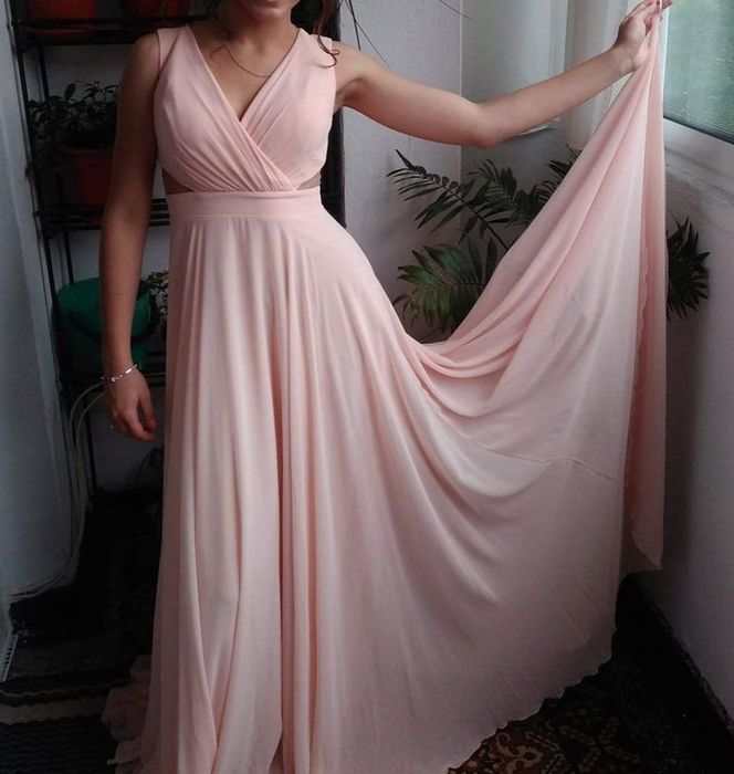 Официална рокля