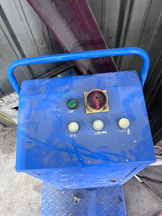 Домкрат  для шиномонтажа