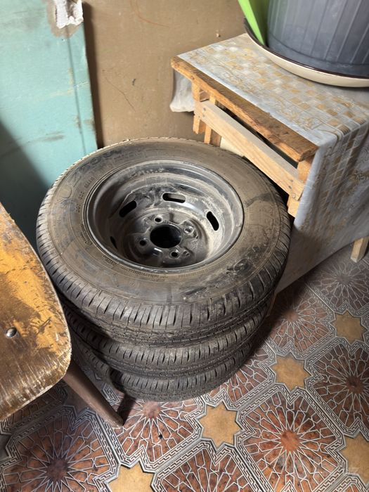Дамас  ва Лабо балони 4 та