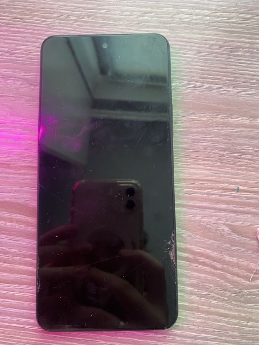 Vivo y28 с чехлом 256гб