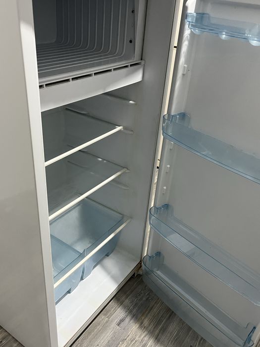 Продается холодильник