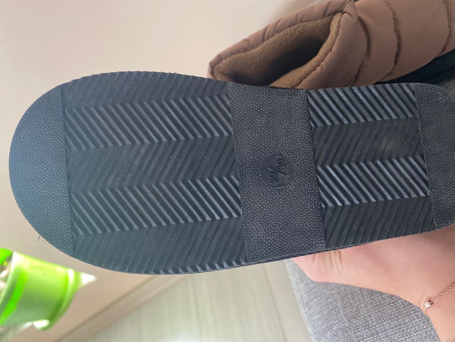 Детски ботушки. Нови ! 29/30 номер