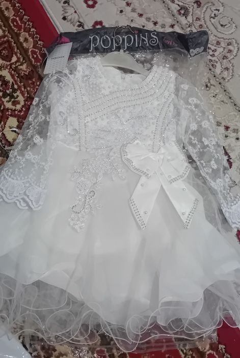 Ақ көйлек сатылады, белое платье.