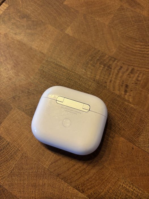 Airpods gen 3 MagSafe Charging Case