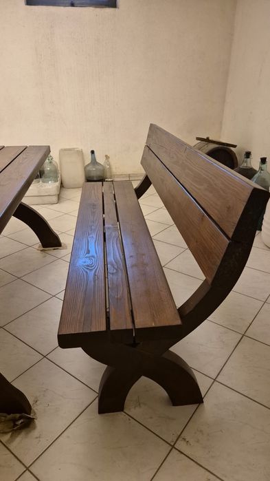 Vand masă set terasa,masă  bănci si doua scaune din lemn masiv