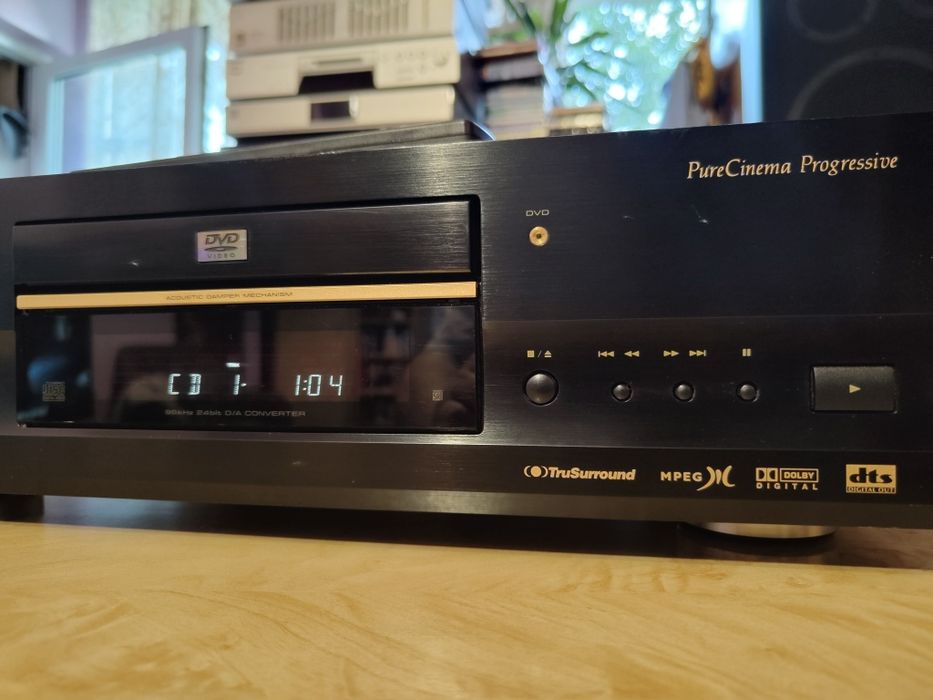 CD player, DVD player Pioneer DV 737K  Made in Japan DTS, Dolby ,TruSurround NTSC,PAL.