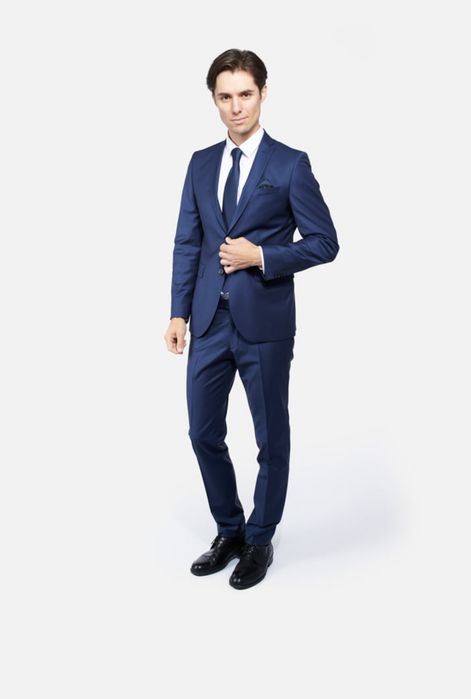 Vand costum lana Bigotti nr. 54/xl,croiala slim fit,material premium, culoare navy