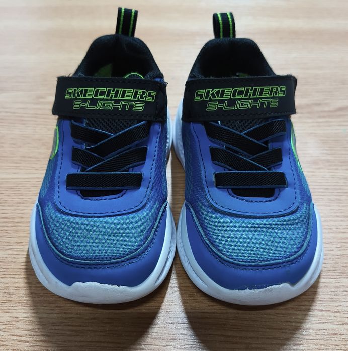Pantofi sport pentru copii cu luminite Skechers-LIGHT UP METEOR LIGHTS - Sneakers low - black/blue/lime nr. 23