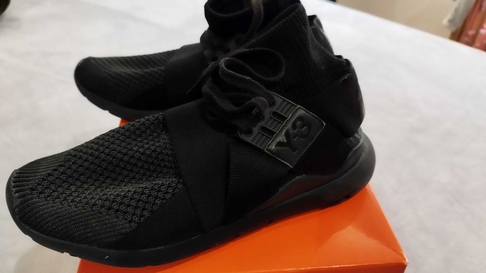 Adidas Y-3 by  YOHJI YAMAMOTO кецове 38 2/3 нова цена 169 лв