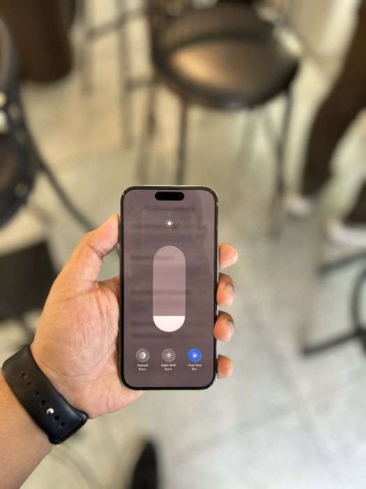 Продам iphone 15 pro