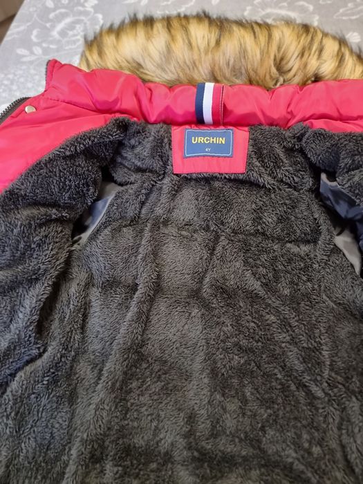 Зимни якета за момчета  размери 4-5 и 9-10 г