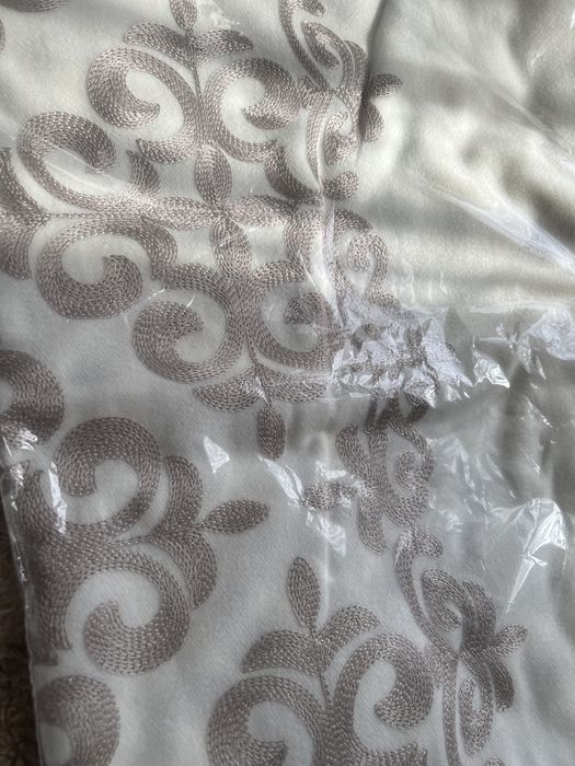 Палантин новый кашемировый продам