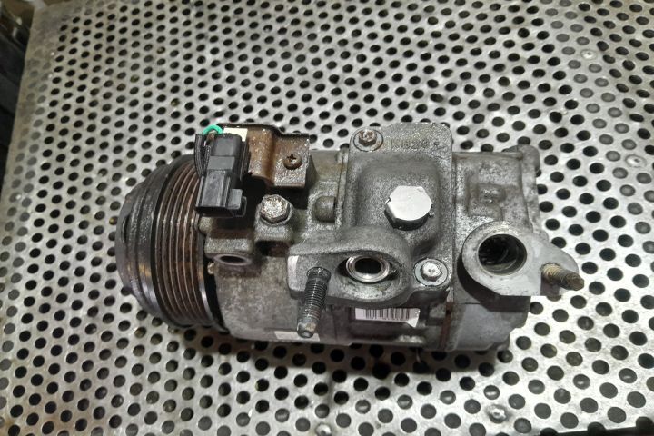 Compresor AC 7SBH17C / 447280-7070 7SBH17C / 447280-7070 Ford C