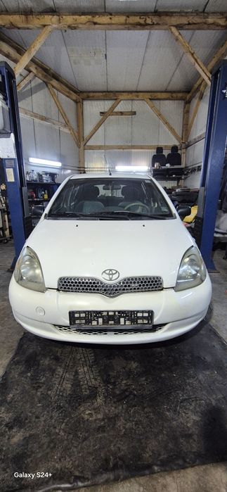 Dezmembram Toyota Yaris 1.3 benzina 2NZFE