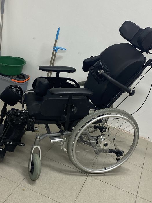Многофункциональная инвалидная коляска