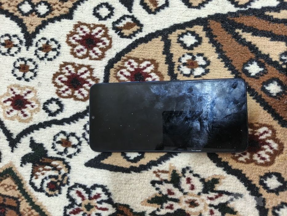 Redmi sotiladi kelishilgan narxda