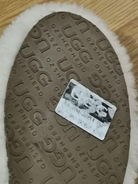 Papuci UGG noi, nepurtate