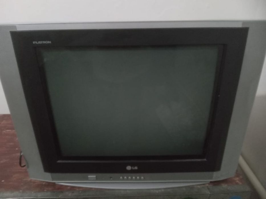 Телевизор істеп тұр