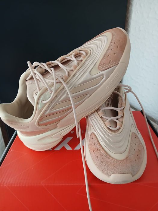 Adidas mărimea 39