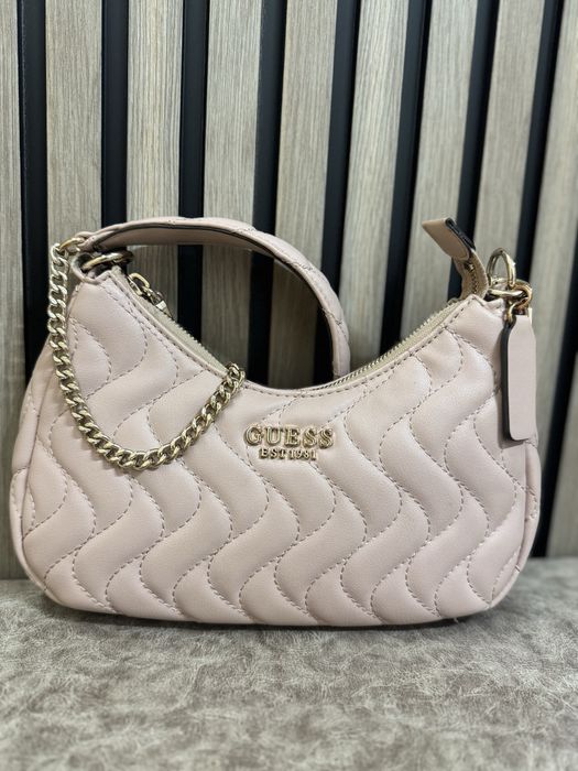 Дамска чанта GUESS