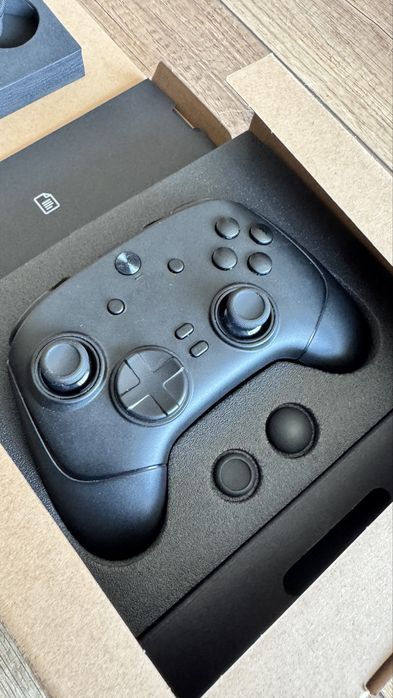 Razer Wolverine V3 Tournament Edition Контролер