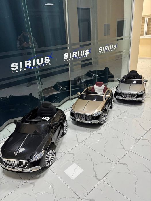 Продается детский электромобиль с пультом