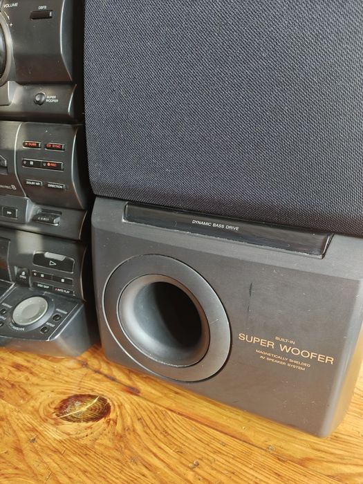 Уредба SONY LBT-N555AV