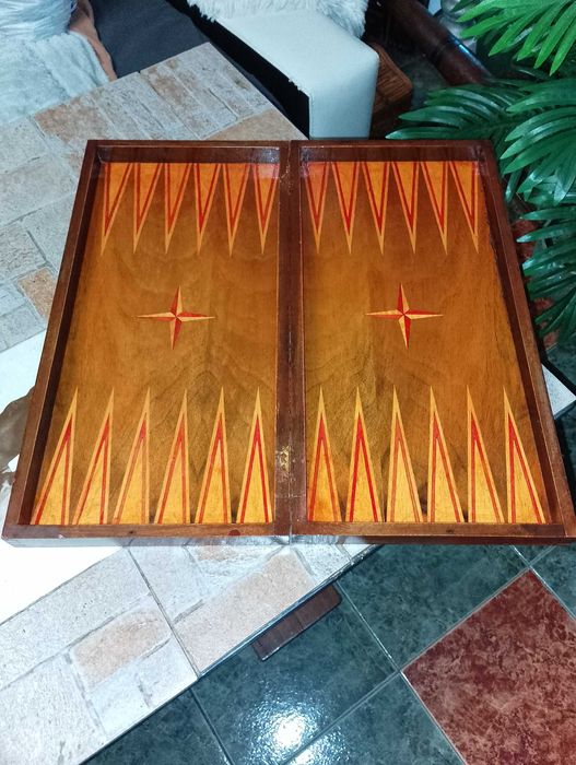 Шах-табла48/48 с дървени фигури и пулове