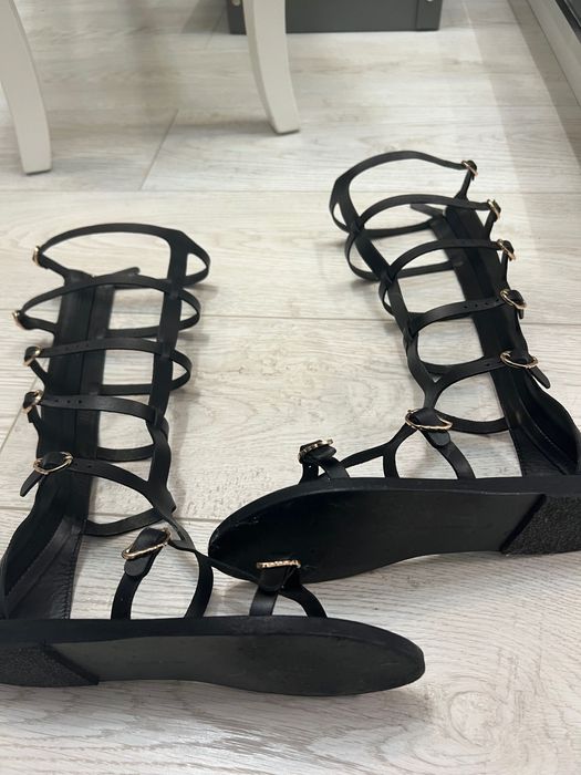 Sandale gladiator cu caramb inalt 36