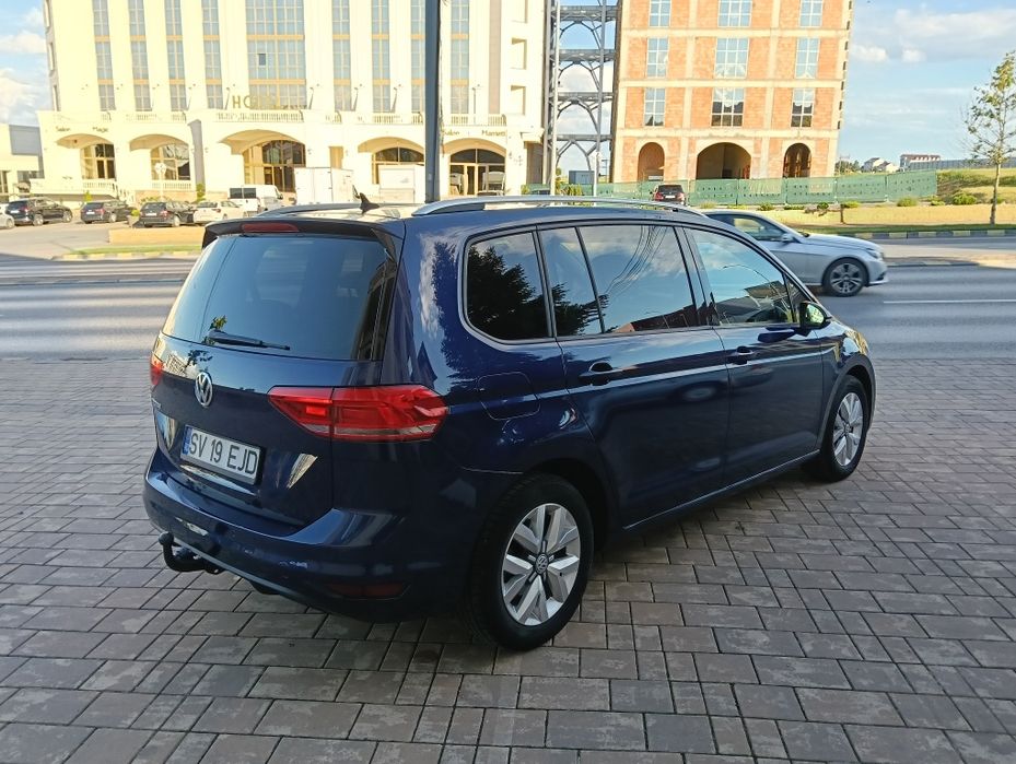 Volkswagen Touran 7 locuri AUTOMAT