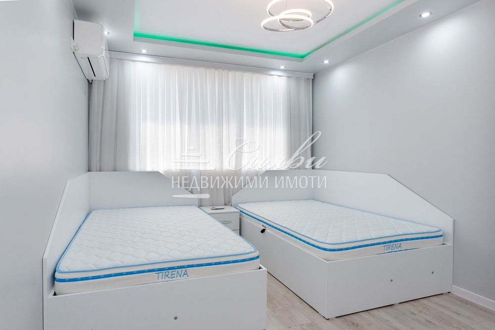 Продава се Двустаен апартамент в Шумен, Добруджански - 62 кв.м за 2081 €/кв.м - Снимка #5