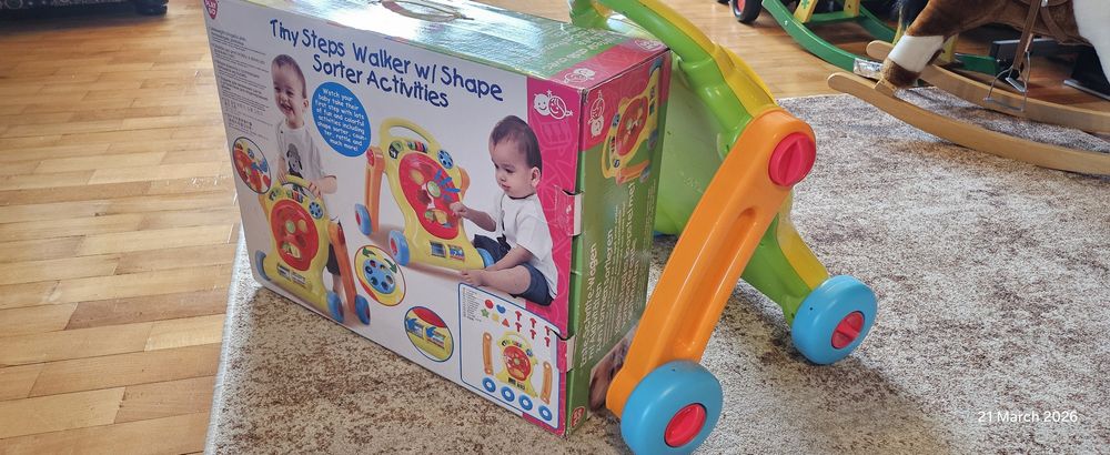 Premergator Playgo Tiny Steps Walker with Shape Sorter Activities