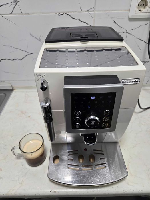 Espressor Automat DeLonghi Magnifica S ECAM23.210.W Aparat cu Cafea Boabe