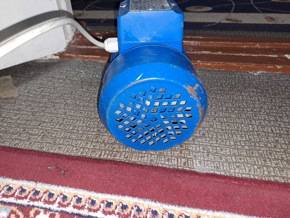 Насос водяной. Новый. Подъем 48 метров. 8 метров с глубины.