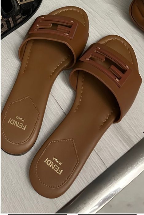 Дамски Чехли Fendi