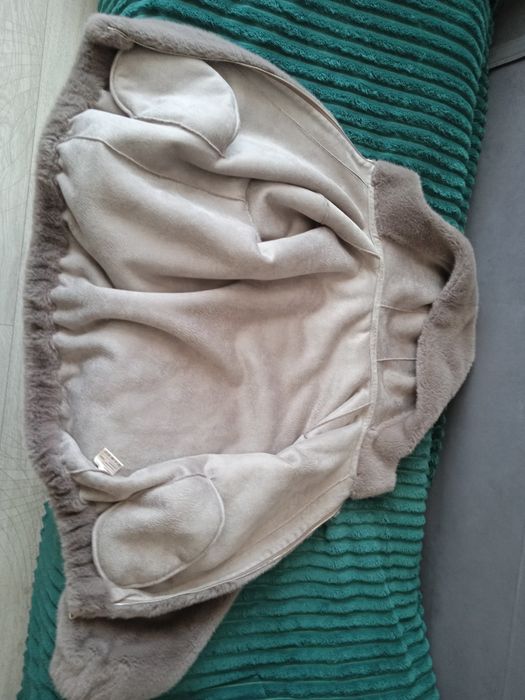 Шубка из шерсти утепленная