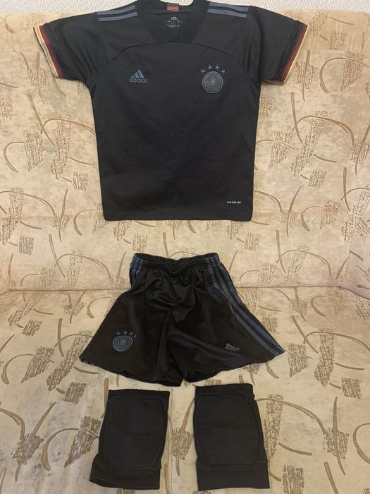 Форма для футбола