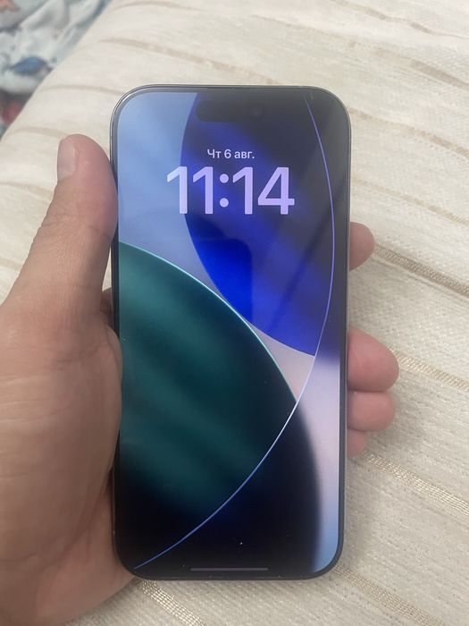 Продам Iphone 16 pro