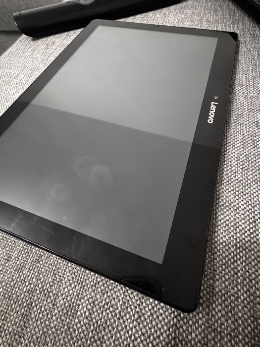 Vând doua tablete Lenovo TB2‑X30F la piese