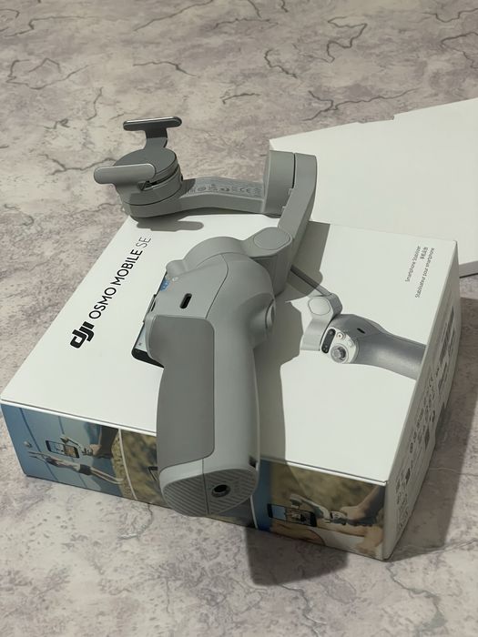 DJI osmo mobile SE в Идеальном состоянии